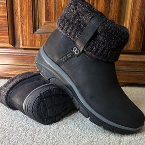 Skechers Women's Black Knit Cuff Boots